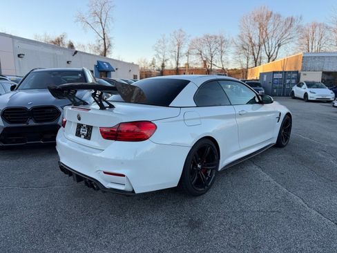 Used 2015 BMW M4 Convertible image 3