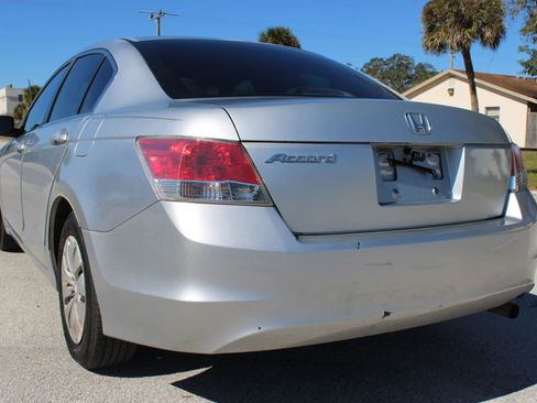 Used 2009 Honda Accord LX image 4