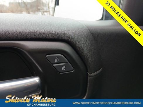 Used 2021 Chevrolet Silverado 1500 RST w/ LPO, Dark Essentials Package image 29