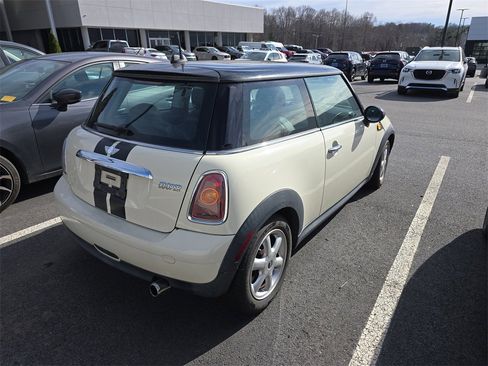 Used 2007 MINI Cooper Hardtop image 2