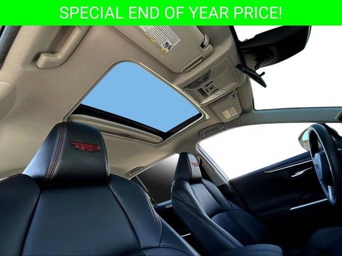 Used 2021 Toyota RAV4 TRD Off-Road image 27