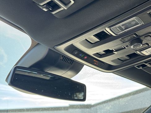 Used 2025 Chevrolet Suburban Z71 w/ Z71 Off-Road Package image 27