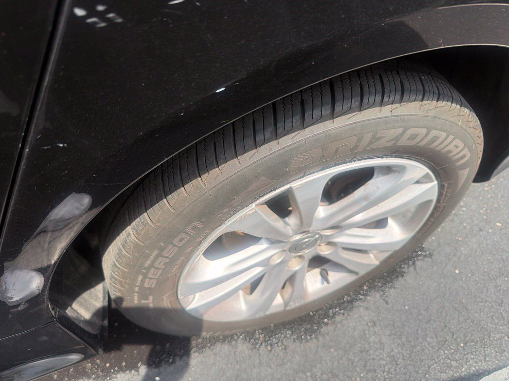 Used 2017 Chrysler 200 LX w/ Touring Convenience Group FWD image 8