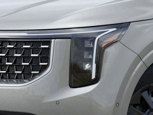 New 2026 Kia Carnival SX image 10