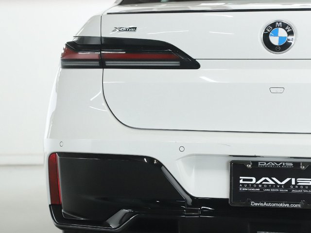 Used 2026 BMW 740i xDrive AWD/4WD image 45