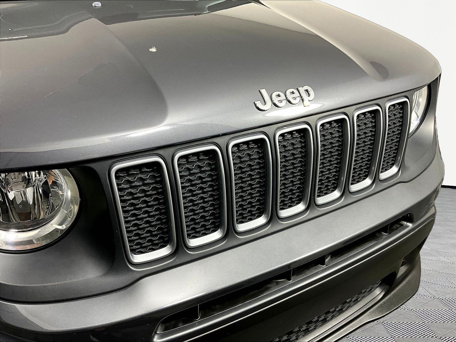 Used 2023 Jeep Renegade Latitude AWD/4WD image 27