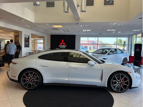 Used 2024 Porsche Taycan 4S AWD/4WD image 4