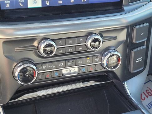 Used 2022 Ford F150 Lariat w/ Equipment Group 502A High image 21