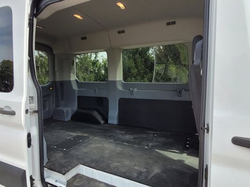 Used 2019 Ford Transit 150 XLT image 16