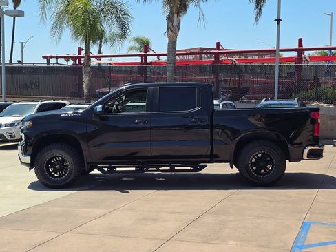 Used 2020 Chevrolet Silverado 1500 LT RWD image 9