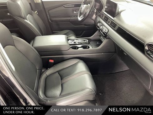 Used 2024 Honda Pilot Touring image 45