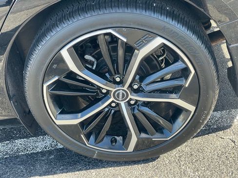 Certified 2023 Nissan Altima 2.5 SR w/ SR Premium Package FWD image 23
