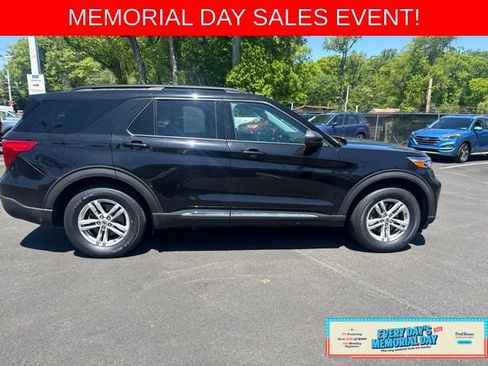 Certified 2022 Ford Explorer XLT w/ Class IV Trailer Tow Package AWD/4WD image 9