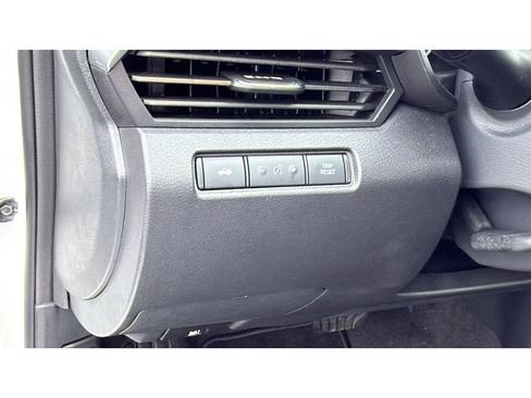 Used 2023 Nissan Altima 2.5 SV AWD/4WD image 15
