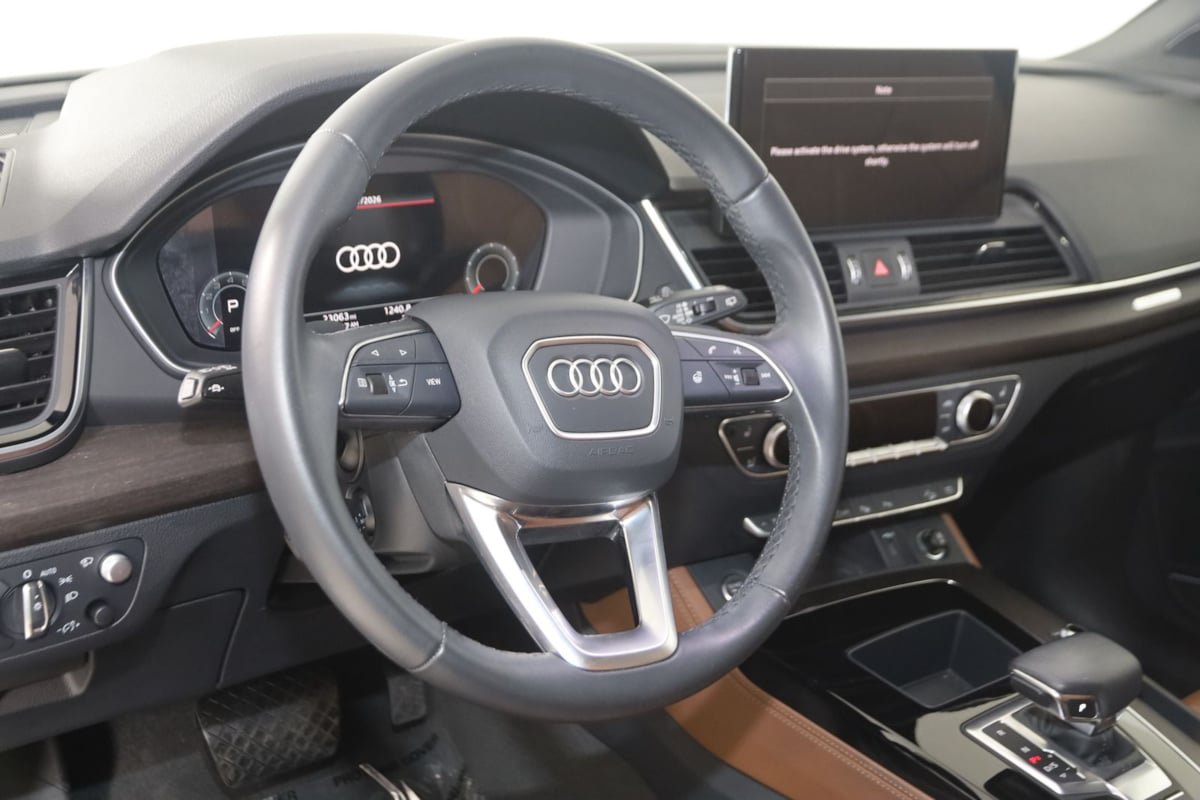 Used 2023 Audi Q5 2.0T Prestige w/ Prestige Package AWD/4WD image 6