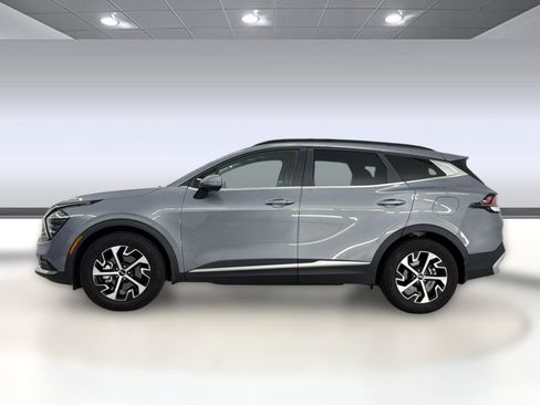 Used 2025 Kia Sportage EX w/ Premium Package FWD image 2