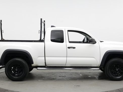 Used 2022 Toyota Tacoma SR w/ SX Package RWD image 8