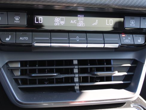 New 2026 Audi RS e-tron GT performance image 21