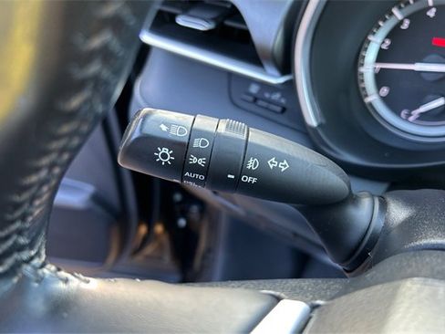 Used 2022 Toyota Highlander XLE image 16