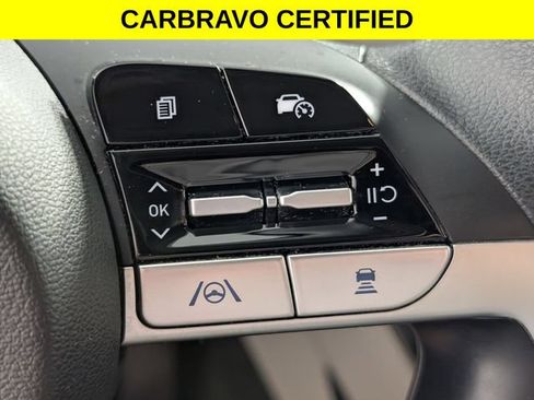 Used 2022 Hyundai Tucson SEL FWD image 16