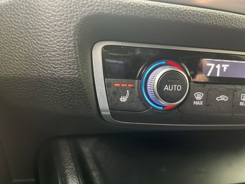 Used 2019 Audi Q3 2.0T Premium image 21