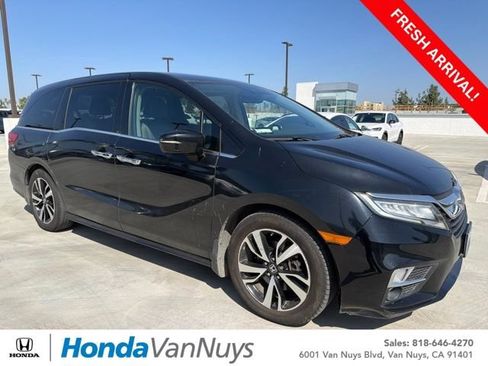 Used 2018 Honda Odyssey Elite image 1