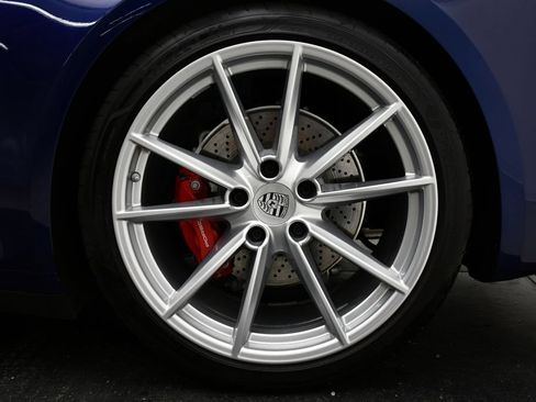 Certified 2023 Porsche 911 Targa 4S AWD/4WD image 23