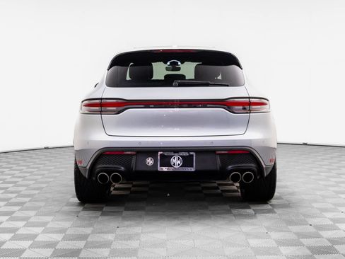 Used 2022 Porsche Macan S w/ Premium Package image 5