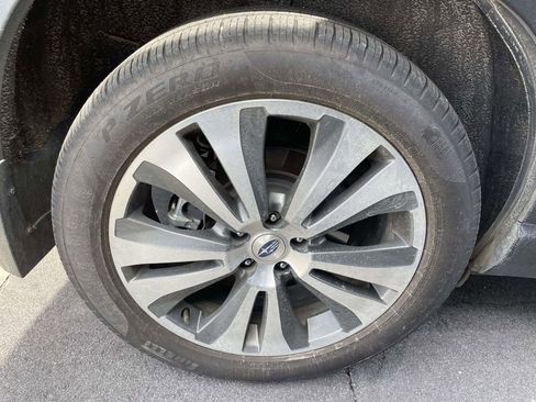 Used 2019 Subaru Ascent Limited image 5