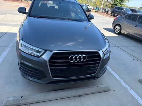 Used 2018 Audi Q3 2.0T Premium Plus w/ Premium Plus Package AWD/4WD image 2
