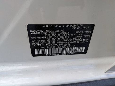 Used 2025 Subaru Crosstrek 2.5i Premium AWD/4WD image 34