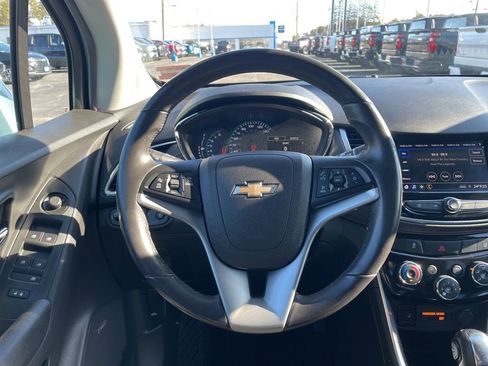 Used 2020 Chevrolet Trax Premier image 12