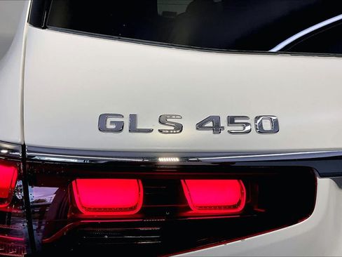 New 2026 Mercedes-Benz GLS 450 4MATIC image 6