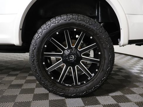 Used 2019 Ford F150 Platinum w/ Equipment Group 701A Luxury image 59