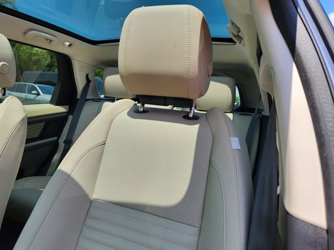 Certified 2024 Land Rover Discovery Sport S image 11