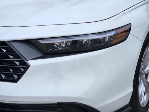 Used 2023 Honda Accord LX image 7