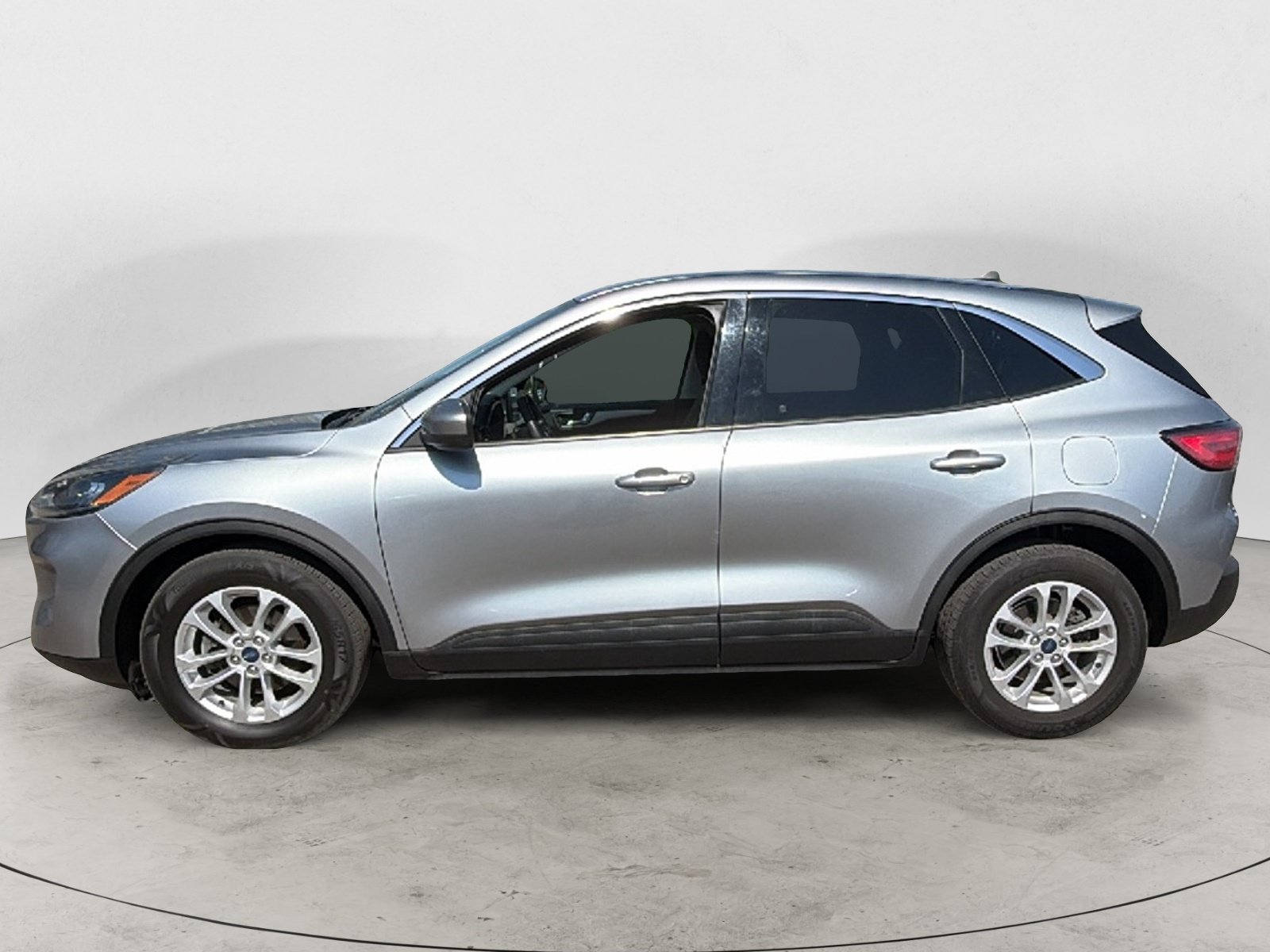 Used 2021 Ford Escape SE FWD image 3