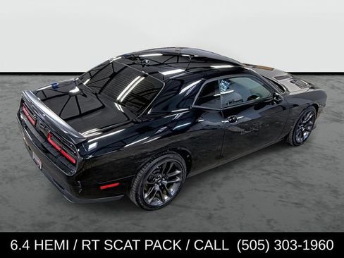 Used 2022 Dodge Challenger R/T Scat Pack RWD image 4