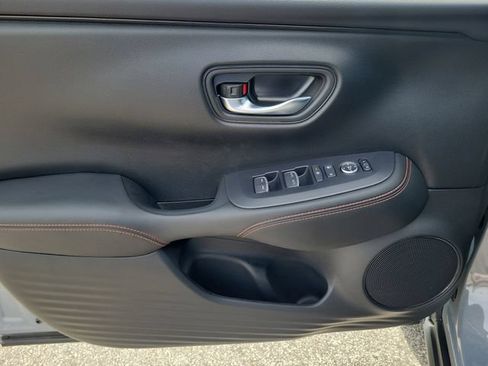 Certified 2025 Honda HR-V Sport image 8