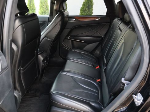 Used 2017 Lincoln MKC Reserve FWD image 9