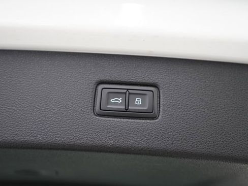 Used 2023 Audi Q7 2.0T Premium w/ Convenience Package AWD/4WD image 56