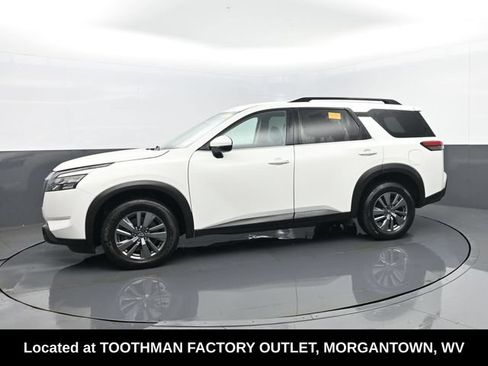 Used 2025 Nissan Pathfinder SV AWD/4WD image 5