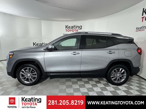 Used 2024 GMC Terrain SLT image 7
