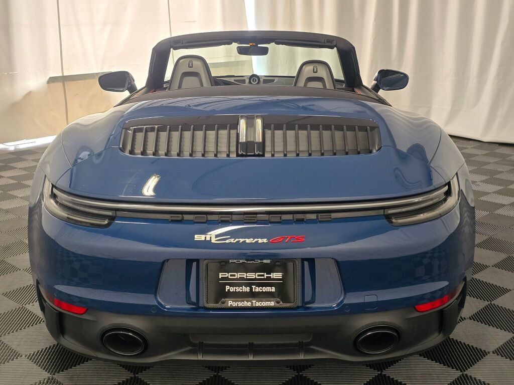Used 2023 Porsche 911 Carrera GTS RWD image 6