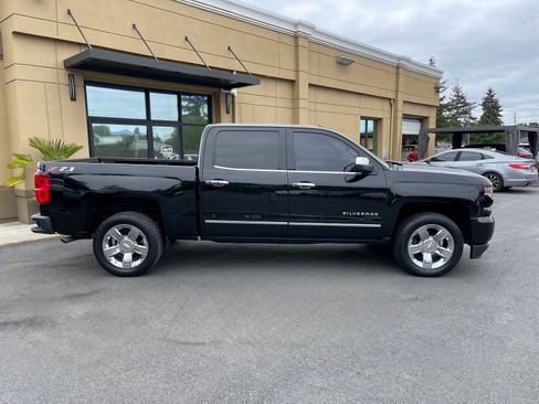 Used 2018 Chevrolet Silverado 1500 LTZ Z71 w/ LTZ Plus Package image 8