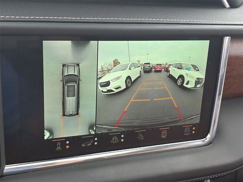 Used 2023 GMC Yukon XL Denali Ultimate image 23