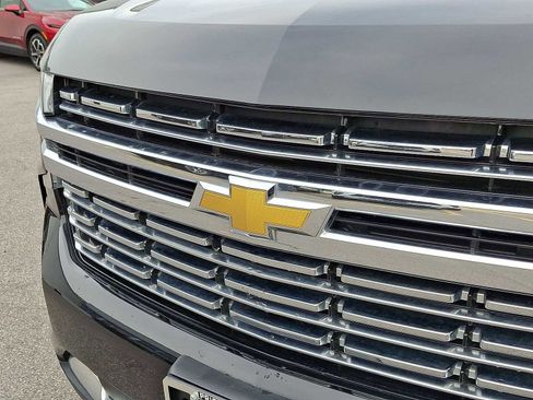 Used 2024 Chevrolet Suburban Premier image 36