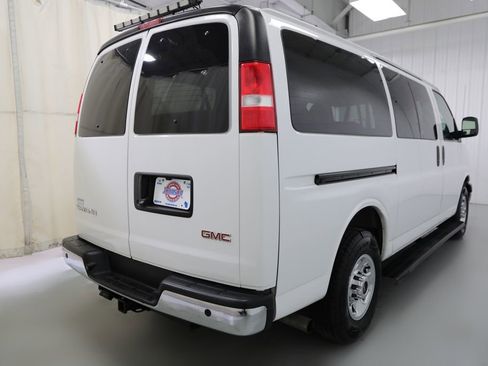 Used 2019 GMC Savana 3500 LS w/ Cold Climate Package RWD image 21