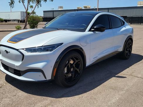 Used 2022 Ford Mustang Mach-E Premium RWD image 4