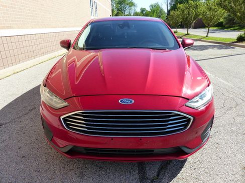 Used 2020 Ford Fusion SE FWD image 14